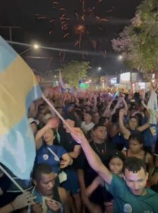 VÍDEO: Passeata de Rui Filho em Arari mostra força e arrasta multidão