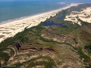 Neymar e casal de kitesurfistas investem em turismo de alto luxo no Maranhão