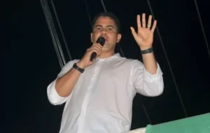 Vídeo: O falso moralismo e memória seletiva de Calvet Filho expõem discriminação e hipocrisia !!!