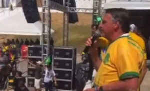 “Dá pra comparar Janja com Michelle?”, pergunta Bolsonaro em São Luís