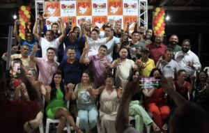 Laci lidera encontro e reúne mais de 30 pré-candidatos a vereadores em Raposa