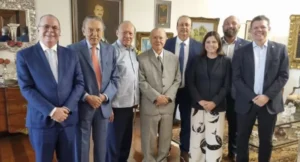 Flávio Dino e grupo Sarney disputam comando do DNIT no Maranhão