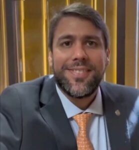 Pedro Lucas incentiva jovens a participarem de curso Líderes do Futuro