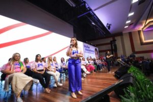 Detinha mostra força em evento do PL Mulher com participação de Michelle Bolsonaro