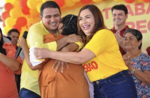 Thiago Araújo conquista a população de Anapurus com apoio da prefeita Vanderly.