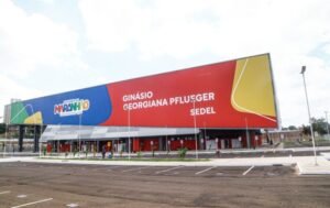 Governo inicia entrega do Cartão Transporte Universitário com solenidade no Castelinho