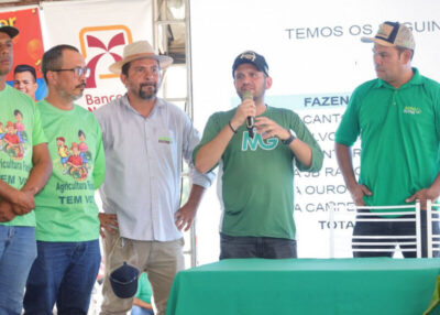 Fernando Pessoa participa da da Feira Agropecuária de Presidente Dutra