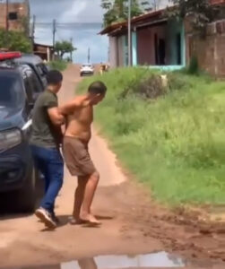 Homem é preso após ser filmado abusando de criança de 2 anos em Peritoró