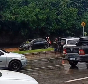 Duarte critica Braide após estragos da chuva