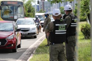 Motoristas de São Luís sofrem com “indústria da multa” sob gestão de Eduardo Braide