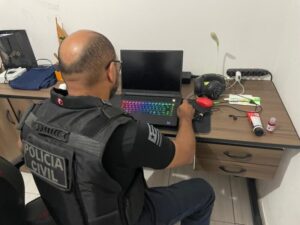 Polícia Civil do Maranhão prende dupla em operação contra golpe da falsa central de atendimento bancário, em Imperatriz
