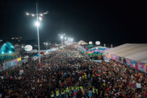 Com shows de Zé Vaqueiro e Gusttavo Lima, circuito Litorânea recebe meio milhão de pessoas na primeira noite do Carnaval do Maranhão 2024