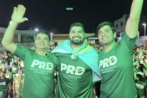 Com o pai secretário de Estado e o irmão deputado federal, Felipe Marreca lança pré-candidatura em Itapecuru