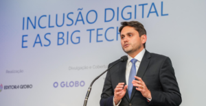 Ministro Juscelino Filho defende a taxação do Google, Apple, Facebook e Amazon