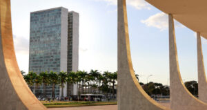 STF suspende emendas impositivas até que Congresso crie regras de transparência