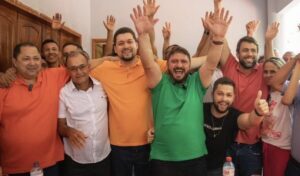 Alvo da GAECO por corrupção e agora inelegível, ex-prefeito Gordinho de Passagem Franca lança o filho como pré-candidato