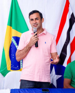 São Benedito do Rio Preto: Wallas Rocha empossa novos gestores escolares e coordenadores pedagógicos