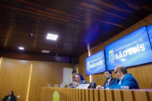 CPI dos contratos emergenciais reconvoca secretária de saúde para nova data