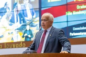 Júlio Mendonça afirma que Plano de Desenvolvimento da Fruticultura dará novo incentivo aos produtores