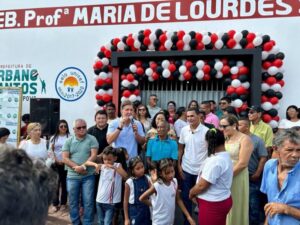 Aluísio Mendes participa de entregas de obras pelo Baixo Parnaíba
