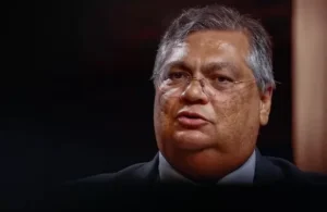 Oposição usa DPU para alertar Lula sobre risco de indicar Dino ao STF