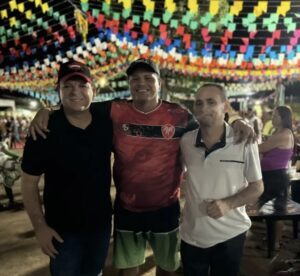 Mirinzal: Deyvison do Posto e Carlos Klei, prestigiam tradicional arraial do Bairro do Tungo