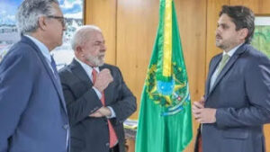 Brasil: Ministro de Lula tenta explicar envio de dinheiro público à sua empresa