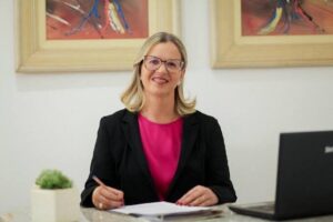 Prefeita de Paraibano sanciona lei para disponibilizar internet gratuita em praças públicas do município