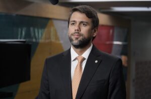 Governo Federal sanciona Lei Geral das Atividades Espaciais proposta por Pedro Lucas
