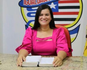 Prefeita de Presidente Sarney é algo de alerta do TCE sobre limite de gastos com pessoal em ano de eleições.