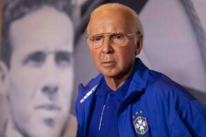 Morre aos 92 anos, o único tetracampeão mundial de futebol, Zagallo