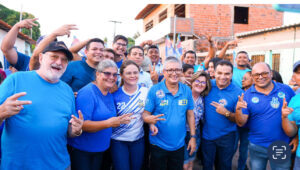 Deputada estadual Fabiana Vilar participa da mega caminhada do prefeito Eudes Barros em Raposa