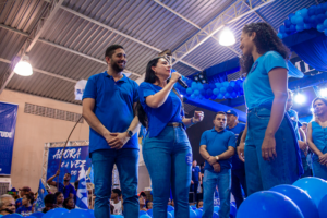 Deputada Janaina mostra força política em convenções partidárias por todo o estado.