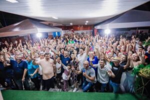Acompanhado do Ministro Juscelino e do deputado Eric Costa o prefeito Fernando Pessoa entregou importantes obras em Tuntum