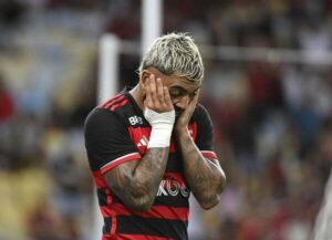 Gabigol está proibido de jogar futebol até 2025 por tentativa de fraude no antidoping