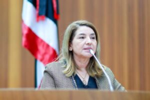 “Não se defende mulheres acusando outras”, diz Iracema após polêmica na Assembleia