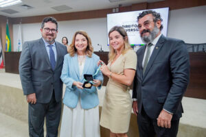 ‘A gente não esperava’, diz Iracema Vale sobre reeleição na Assembleia