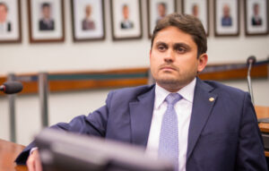 Ministro das Comunicações quer regulamentar entrega de e-commerce no Brasil