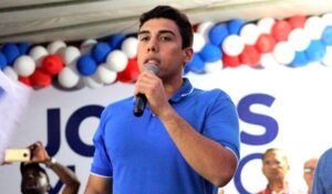 Ex-namorada de Jonas Magno denuncia veiculação de vídeos falsos contra si em Rosário