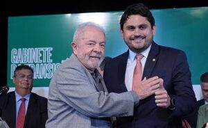 Destino de Juscelino nas mãos de Flávio Dino