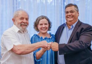 Flávio Dino convoca o time de Lula