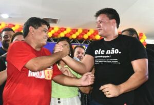 Após saída oficial da Seduc, Jerry cumprimenta Camarão e “esquece” nova secretária