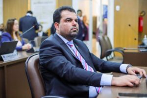 Álvaro Pires na luta por melhorias salariais dos agentes de saúde e de endemias