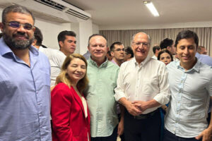 Paulo Victor e Brandão participam de ato de filiação do PSB no Ceará