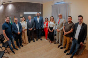 Presidente da Câmara, Paulo Victor recebe nova diretoria da AMPEM