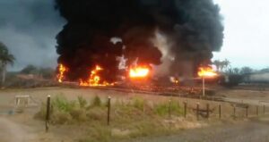 Vale suspende transporte ferroviário de passageiros após incêndio em vagões