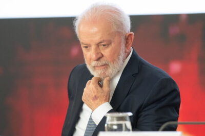 Lula convoca reunião de emergência sobre tentativa de golpe na Bolívia