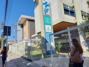 funcionário de hospital é morto a tiros e tem cabeça decepada… Assistam ao vídeo!!!