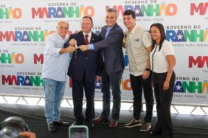 Por indicação de Neto Evangelista, Arari recebe ambulância nova e equipada