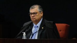 Lira deve conversar com Pacheco para recorrer de decisão de Dino sobre suspensão de emendas